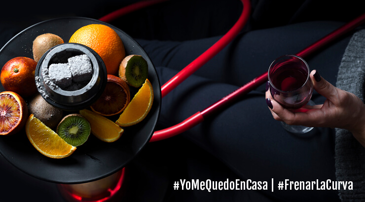 #YoMeQuedoEnCasa y #FrenarLaCurva.